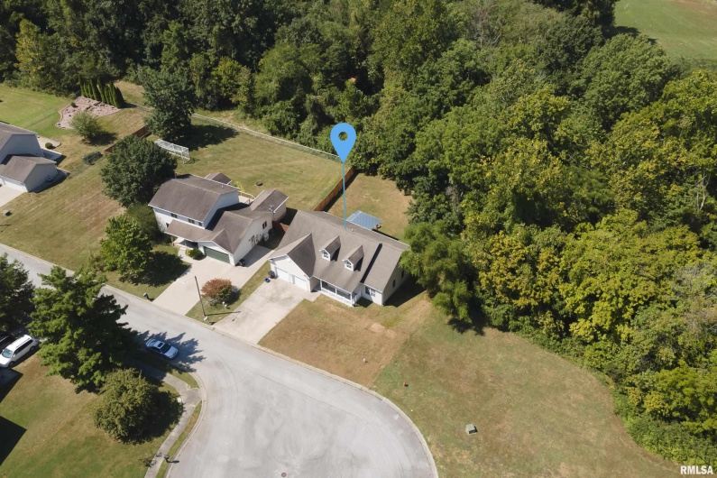 2129 MEADOW Lane, Carbondale, Illinois 62901, 4 Bedrooms Bedrooms, 0 ,3 BathroomsBathrooms,Residential,For Sale,MEADOW,0,RMAEB454972