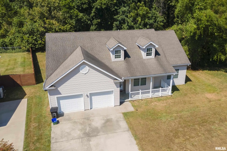 2129 MEADOW Lane, Carbondale, Illinois 62901, 4 Bedrooms Bedrooms, 0 ,3 BathroomsBathrooms,Residential,For Sale,MEADOW,0,RMAEB454972