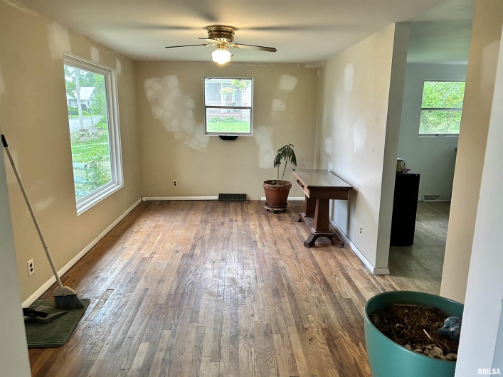 104 MAPLE Street, Cobden, Illinois 62920, 2 Bedrooms Bedrooms, 0 ,1 BathroomBathrooms,Residential,For Sale,MAPLE,0,RMAEB457858