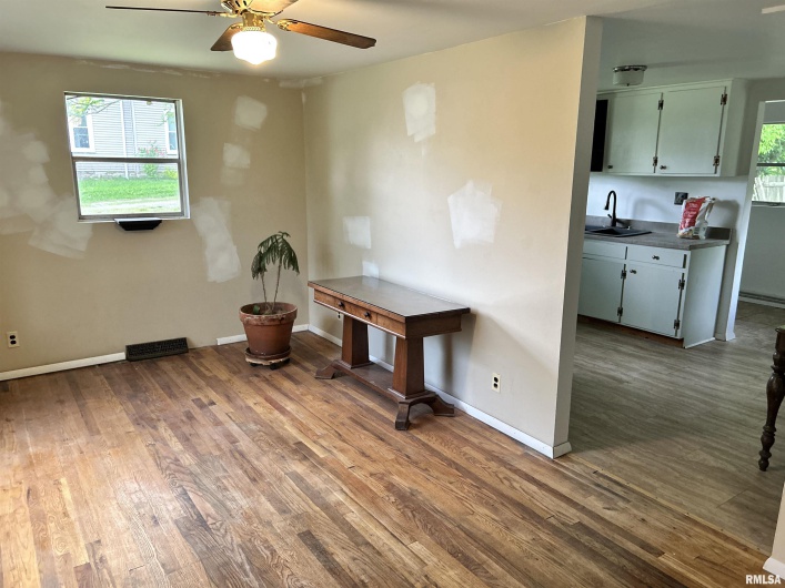 104 MAPLE Street, Cobden, Illinois 62920, 2 Bedrooms Bedrooms, 0 ,1 BathroomBathrooms,Residential,For Sale,MAPLE,0,RMAEB457858