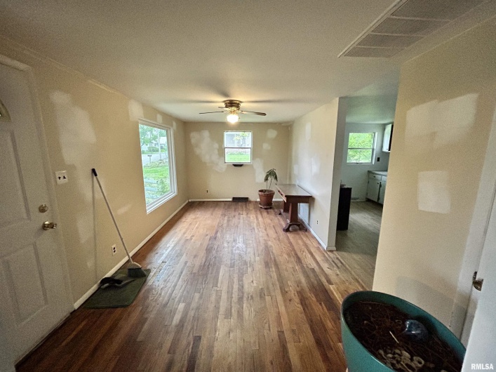 104 MAPLE Street, Cobden, Illinois 62920, 2 Bedrooms Bedrooms, 0 ,1 BathroomBathrooms,Residential,For Sale,MAPLE,0,RMAEB457858