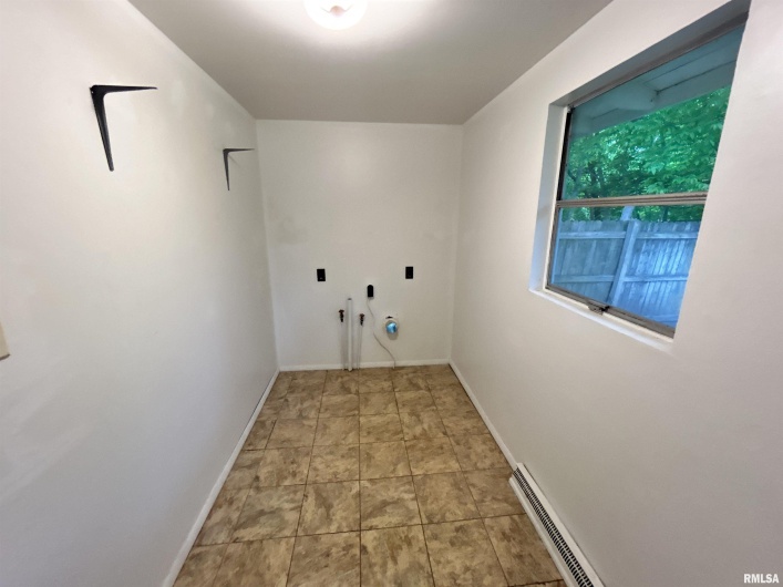 104 MAPLE Street, Cobden, Illinois 62920, 2 Bedrooms Bedrooms, 0 ,1 BathroomBathrooms,Residential,For Sale,MAPLE,0,RMAEB457858