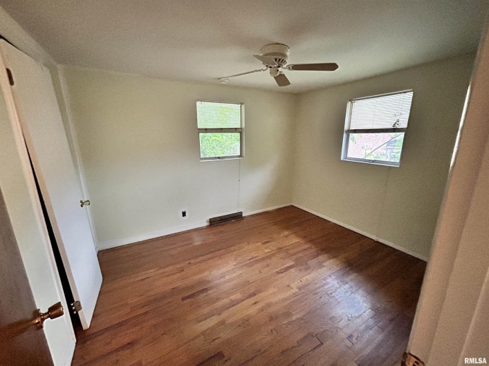 104 MAPLE Street, Cobden, Illinois 62920, 2 Bedrooms Bedrooms, 0 ,1 BathroomBathrooms,Residential,For Sale,MAPLE,0,RMAEB457858