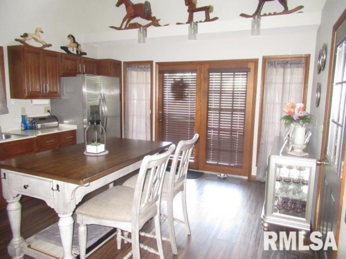 209 8TH Street, Herrin, Illinois 62948, 2 Bedrooms Bedrooms, 0 ,2 BathroomsBathrooms,Residential,For Sale,8TH,0,RMAEB458670