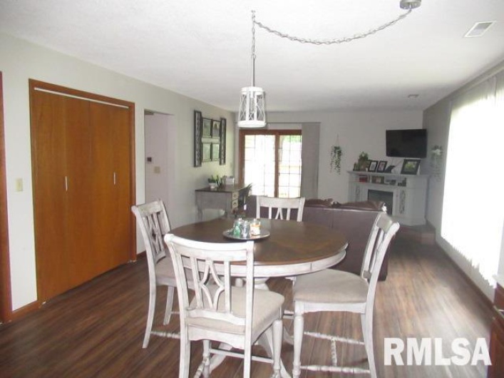 209 8TH Street, Herrin, Illinois 62948, 2 Bedrooms Bedrooms, 0 ,2 BathroomsBathrooms,Residential,For Sale,8TH,0,RMAEB458670