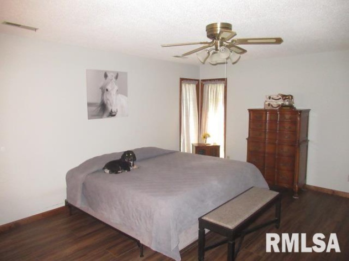 209 8TH Street, Herrin, Illinois 62948, 2 Bedrooms Bedrooms, 0 ,2 BathroomsBathrooms,Residential,For Sale,8TH,0,RMAEB458670
