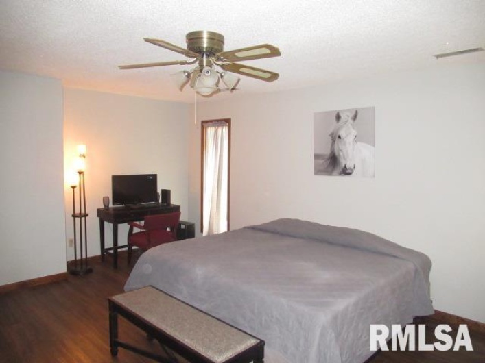 209 8TH Street, Herrin, Illinois 62948, 2 Bedrooms Bedrooms, 0 ,2 BathroomsBathrooms,Residential,For Sale,8TH,0,RMAEB458670