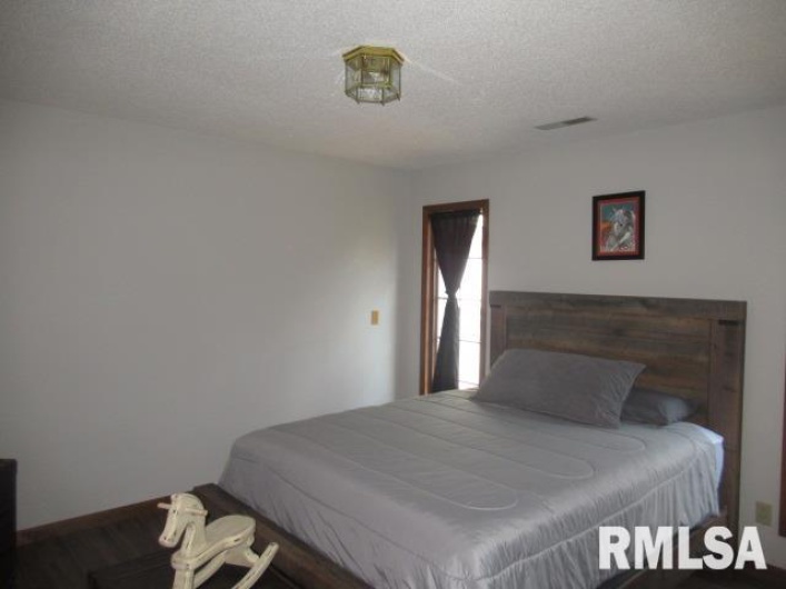 209 8TH Street, Herrin, Illinois 62948, 2 Bedrooms Bedrooms, 0 ,2 BathroomsBathrooms,Residential,For Sale,8TH,0,RMAEB458670