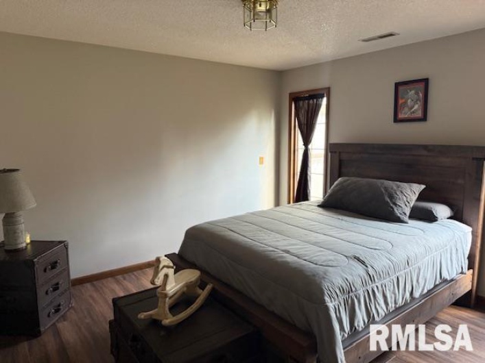 209 8TH Street, Herrin, Illinois 62948, 2 Bedrooms Bedrooms, 0 ,2 BathroomsBathrooms,Residential,For Sale,8TH,0,RMAEB458670