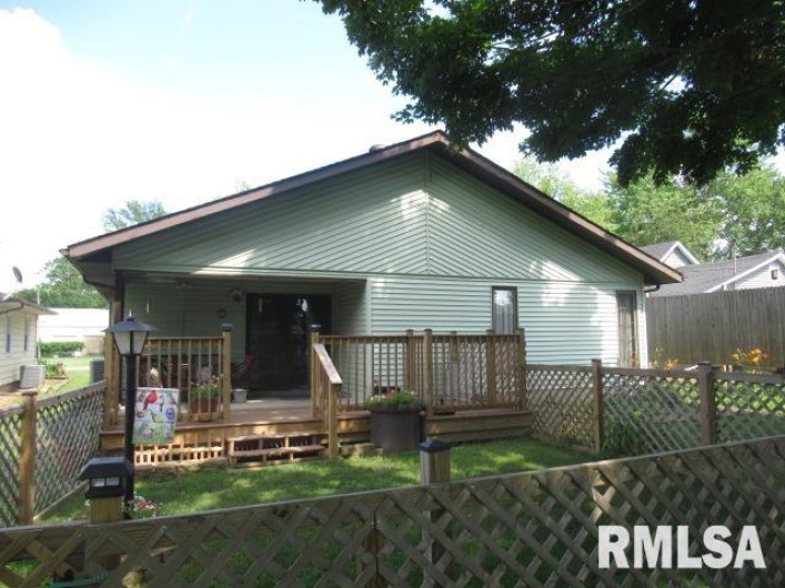 209 8TH Street, Herrin, Illinois 62948, 2 Bedrooms Bedrooms, 0 ,2 BathroomsBathrooms,Residential,For Sale,8TH,0,RMAEB458670