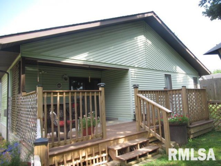 209 8TH Street, Herrin, Illinois 62948, 2 Bedrooms Bedrooms, 0 ,2 BathroomsBathrooms,Residential,For Sale,8TH,0,RMAEB458670