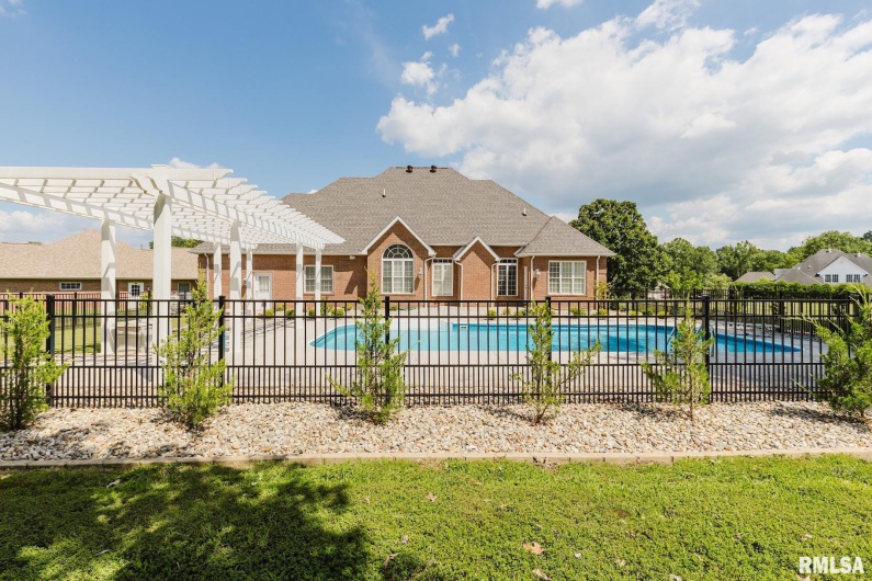 1506 Gleneagle Drive, Marion, Illinois 62959, 5 Bedrooms Bedrooms, 0 ,4 BathroomsBathrooms,Residential,For Sale,Gleneagle,0,RMAEB458672
