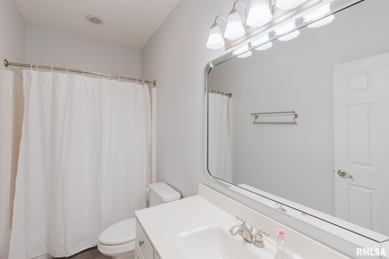 1506 Gleneagle Drive, Marion, Illinois 62959, 5 Bedrooms Bedrooms, 0 ,4 BathroomsBathrooms,Residential,For Sale,Gleneagle,0,RMAEB458672