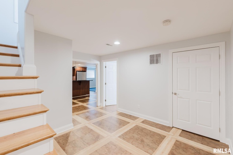 1506 Gleneagle Drive, Marion, Illinois 62959, 5 Bedrooms Bedrooms, 0 ,4 BathroomsBathrooms,Residential,For Sale,Gleneagle,0,RMAEB458672