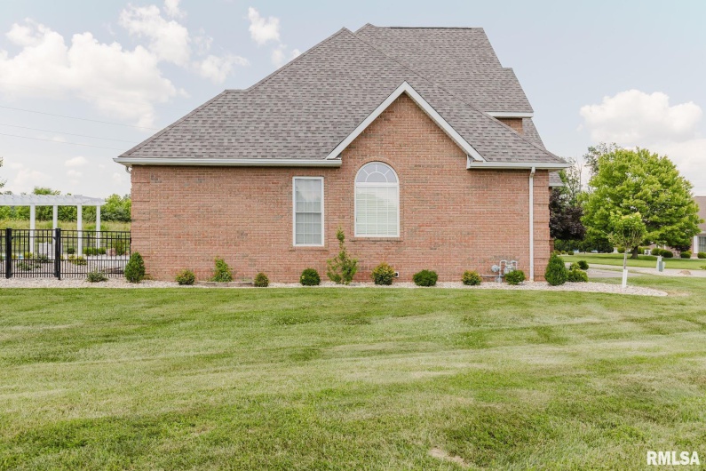 1506 Gleneagle Drive, Marion, Illinois 62959, 5 Bedrooms Bedrooms, 0 ,4 BathroomsBathrooms,Residential,For Sale,Gleneagle,0,RMAEB458672