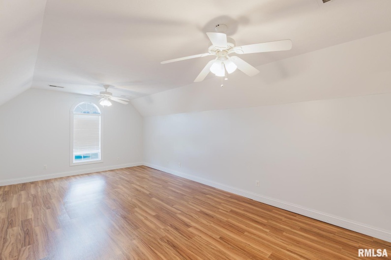1506 Gleneagle Drive, Marion, Illinois 62959, 5 Bedrooms Bedrooms, 0 ,4 BathroomsBathrooms,Residential,For Sale,Gleneagle,0,RMAEB458672