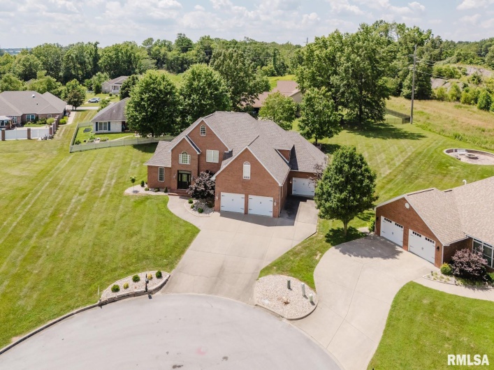 1506 Gleneagle Drive, Marion, Illinois 62959, 5 Bedrooms Bedrooms, 0 ,4 BathroomsBathrooms,Residential,For Sale,Gleneagle,0,RMAEB458672
