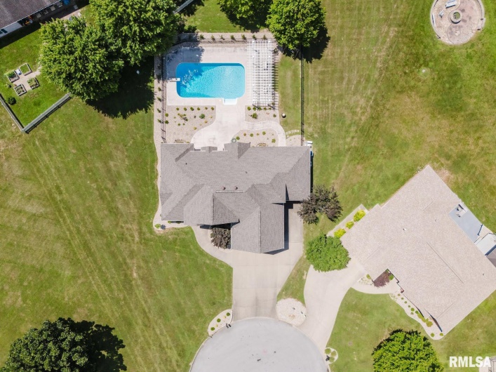 1506 Gleneagle Drive, Marion, Illinois 62959, 5 Bedrooms Bedrooms, 0 ,4 BathroomsBathrooms,Residential,For Sale,Gleneagle,0,RMAEB458672
