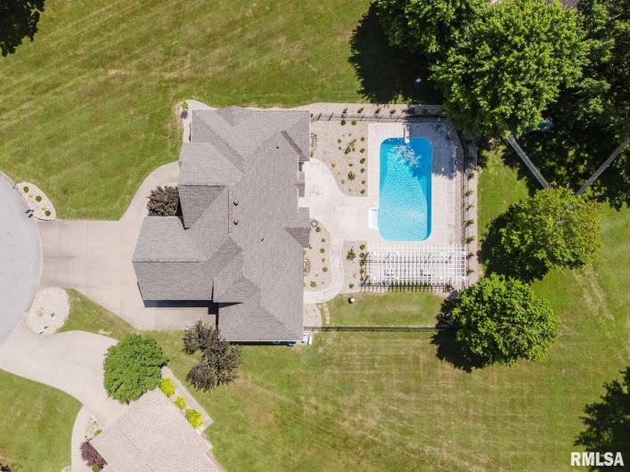 1506 Gleneagle Drive, Marion, Illinois 62959, 5 Bedrooms Bedrooms, 0 ,4 BathroomsBathrooms,Residential,For Sale,Gleneagle,0,RMAEB458672