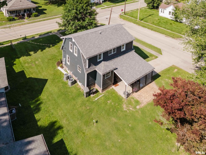 401 GRAND Avenue, Carterville, Illinois 62918, 3 Bedrooms Bedrooms, 0 ,2 BathroomsBathrooms,Residential,For Sale,GRAND,0,RMAQC4265044