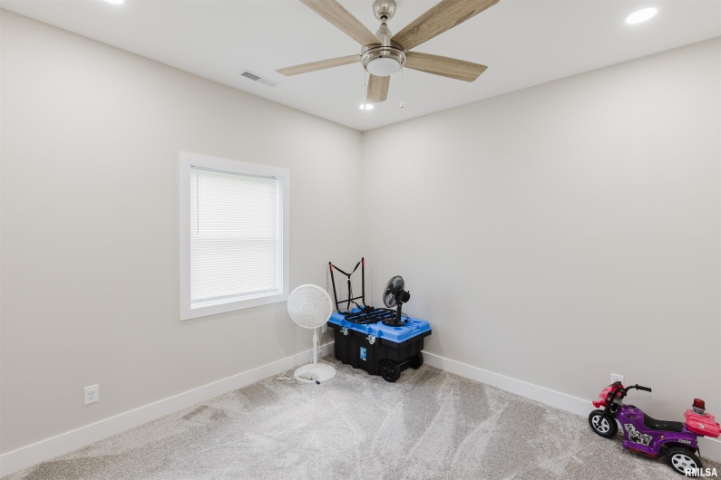 821 27TH Street, Herrin, Illinois 62948, 3 Bedrooms Bedrooms, 0 ,2 BathroomsBathrooms,Residential,For Sale,27TH,0,RMAQC4265045