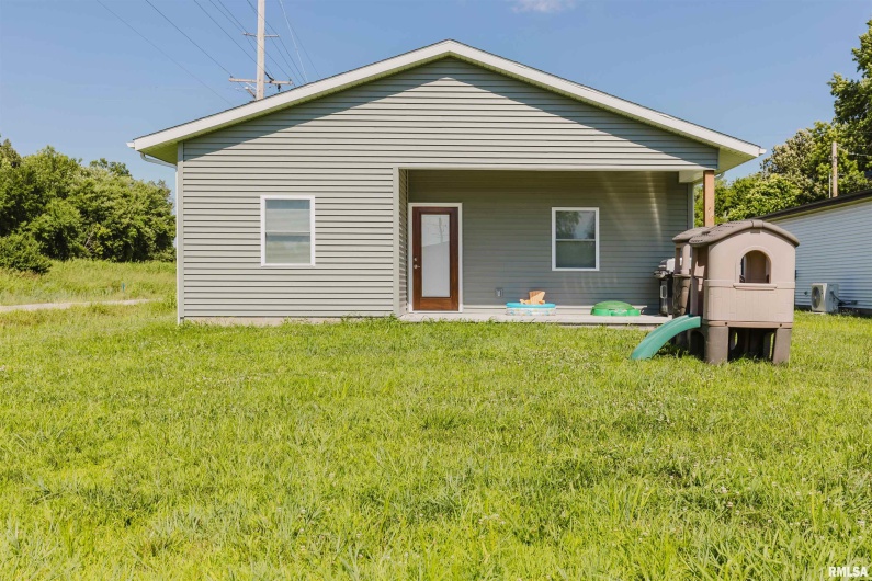 821 27TH Street, Herrin, Illinois 62948, 3 Bedrooms Bedrooms, 0 ,2 BathroomsBathrooms,Residential,For Sale,27TH,0,RMAQC4265045