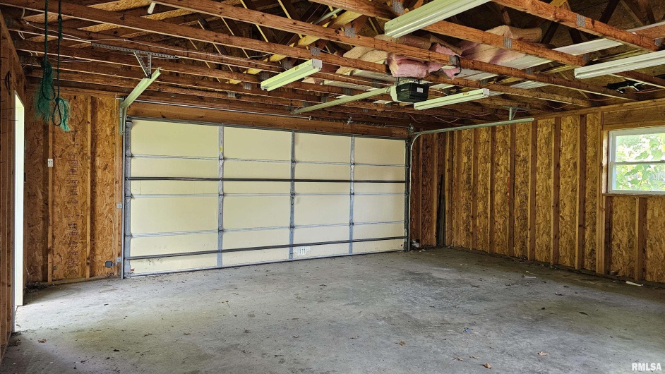 419 26TH Street, Herrin, Illinois 62948, 3 Bedrooms Bedrooms, 0 ,1 BathroomBathrooms,Residential,For Sale,26TH,0,RMAEB458685