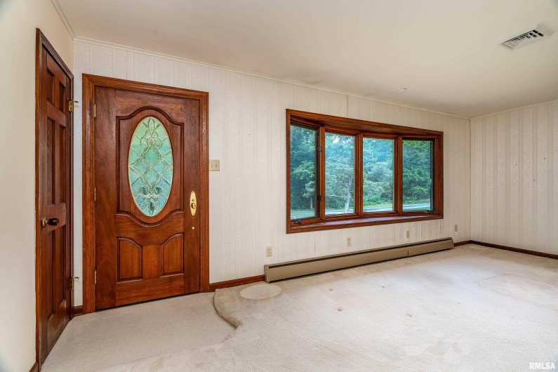 2723 COUNTRY CLUB Road, Carbondale, Illinois 62901, 3 Bedrooms Bedrooms, 0 ,1 BathroomBathrooms,Residential,For Sale,COUNTRY CLUB,0,RMAEB458689