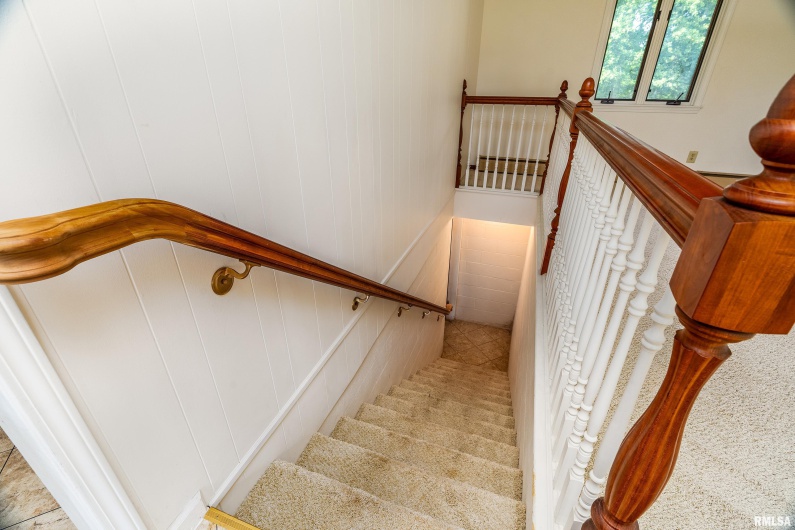 2723 COUNTRY CLUB Road, Carbondale, Illinois 62901, 3 Bedrooms Bedrooms, 0 ,1 BathroomBathrooms,Residential,For Sale,COUNTRY CLUB,0,RMAEB458689