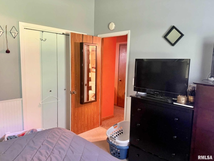 24 Adkins Street, Metropolis, Illinois 62960, 2 Bedrooms Bedrooms, 0 ,1 BathroomBathrooms,Residential,For Sale,Adkins,0,RMAEB458706