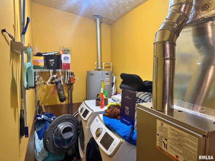 24 Adkins Street, Metropolis, Illinois 62960, 2 Bedrooms Bedrooms, 0 ,1 BathroomBathrooms,Residential,For Sale,Adkins,0,RMAEB458706