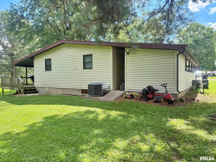 24 Adkins Street, Metropolis, Illinois 62960, 2 Bedrooms Bedrooms, 0 ,1 BathroomBathrooms,Residential,For Sale,Adkins,0,RMAEB458706
