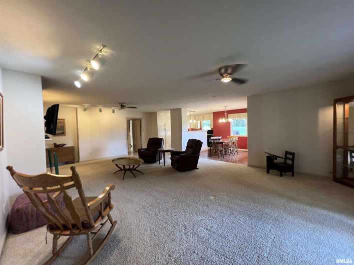 1308 Shawnee Trail Trail, Carterville, Illinois 62918, 2 Bedrooms Bedrooms, 0 ,2 BathroomsBathrooms,Residential,For Sale,Shawnee Trail,0,RMAEB458707