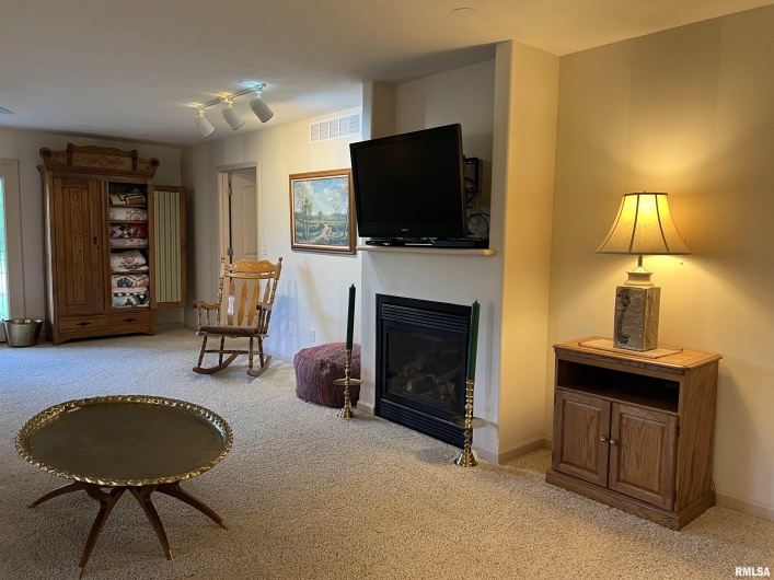 1308 Shawnee Trail Trail, Carterville, Illinois 62918, 2 Bedrooms Bedrooms, 0 ,2 BathroomsBathrooms,Residential,For Sale,Shawnee Trail,0,RMAEB458707