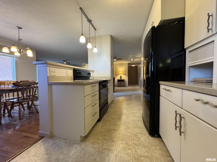 1308 Shawnee Trail Trail, Carterville, Illinois 62918, 2 Bedrooms Bedrooms, 0 ,2 BathroomsBathrooms,Residential,For Sale,Shawnee Trail,0,RMAEB458707