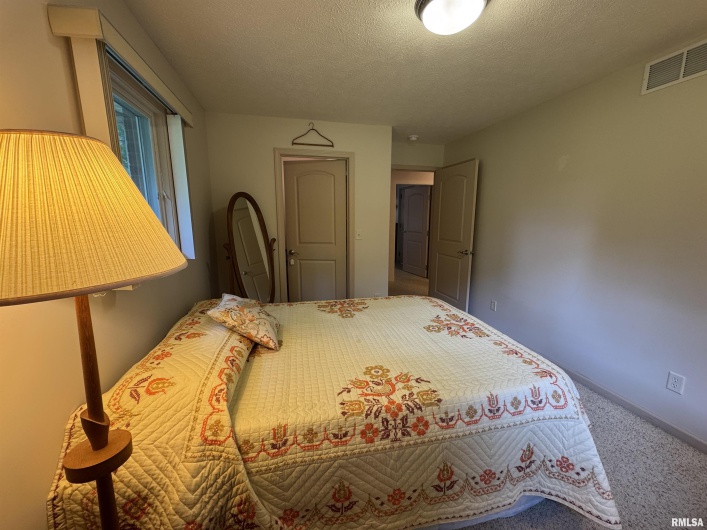 1308 Shawnee Trail Trail, Carterville, Illinois 62918, 2 Bedrooms Bedrooms, 0 ,2 BathroomsBathrooms,Residential,For Sale,Shawnee Trail,0,RMAEB458707