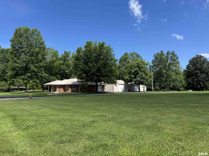 1308 Shawnee Trail Trail, Carterville, Illinois 62918, 2 Bedrooms Bedrooms, 0 ,2 BathroomsBathrooms,Residential,For Sale,Shawnee Trail,0,RMAEB458707