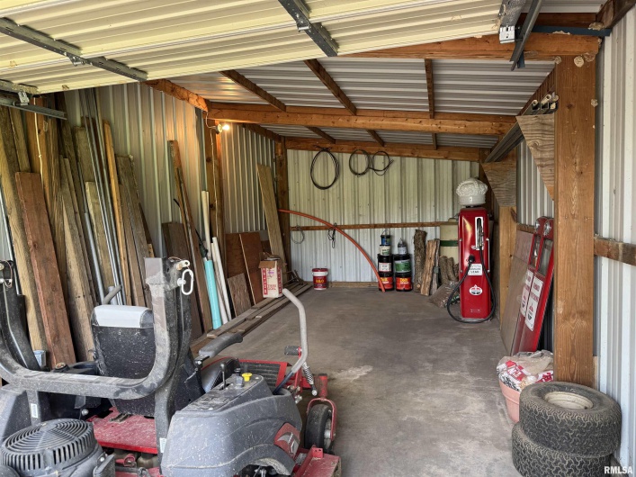 1308 Shawnee Trail Trail, Carterville, Illinois 62918, 2 Bedrooms Bedrooms, 0 ,2 BathroomsBathrooms,Residential,For Sale,Shawnee Trail,0,RMAEB458707