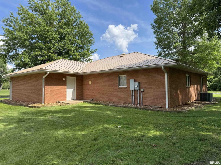 1308 Shawnee Trail Trail, Carterville, Illinois 62918, 2 Bedrooms Bedrooms, 0 ,2 BathroomsBathrooms,Residential,For Sale,Shawnee Trail,0,RMAEB458707