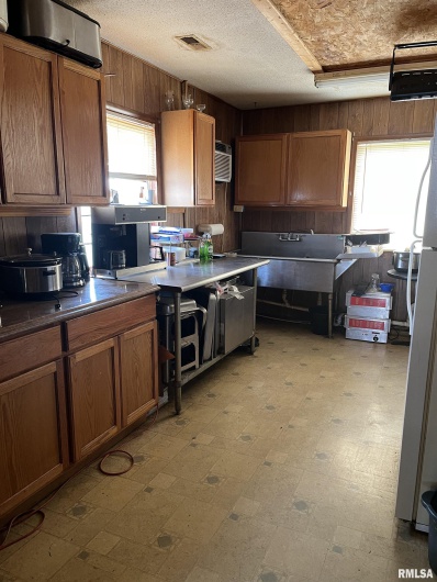 1411 MAIN Street, Harrisburg, Illinois 62946, 0 , 0 ,0,Commercial Sale,For Sale,MAIN,0,RMAEB458710