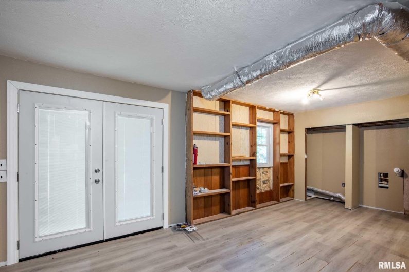 5680 State Route 146 E Highway, Vienna, Illinois 62995, 3 Bedrooms Bedrooms, 0 ,2 BathroomsBathrooms,Residential,For Sale,State Route 146 E,0,RMAQC4265097