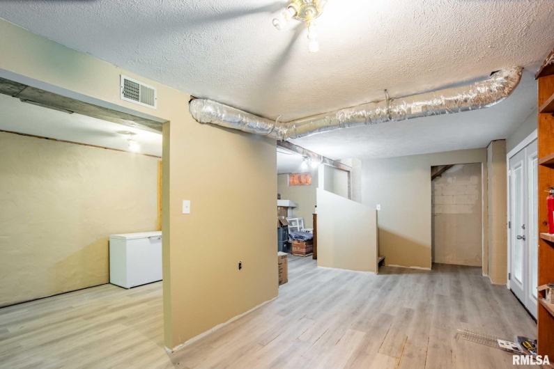 5680 State Route 146 E Highway, Vienna, Illinois 62995, 3 Bedrooms Bedrooms, 0 ,2 BathroomsBathrooms,Residential,For Sale,State Route 146 E,0,RMAQC4265097