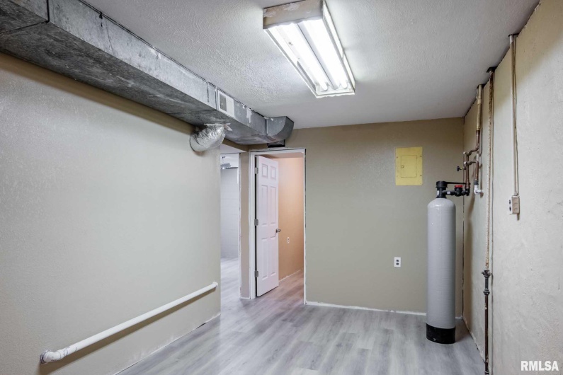 5680 State Route 146 E Highway, Vienna, Illinois 62995, 3 Bedrooms Bedrooms, 0 ,2 BathroomsBathrooms,Residential,For Sale,State Route 146 E,0,RMAQC4265097