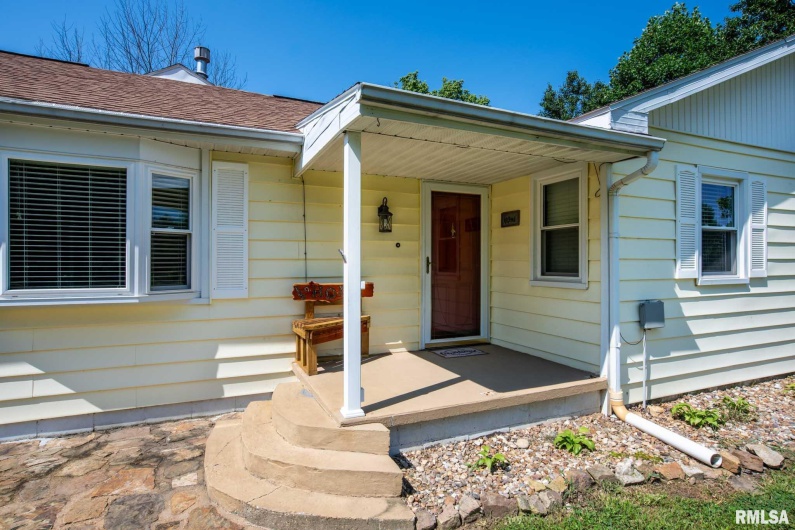 5680 State Route 146 E Highway, Vienna, Illinois 62995, 3 Bedrooms Bedrooms, 0 ,2 BathroomsBathrooms,Residential,For Sale,State Route 146 E,0,RMAQC4265097