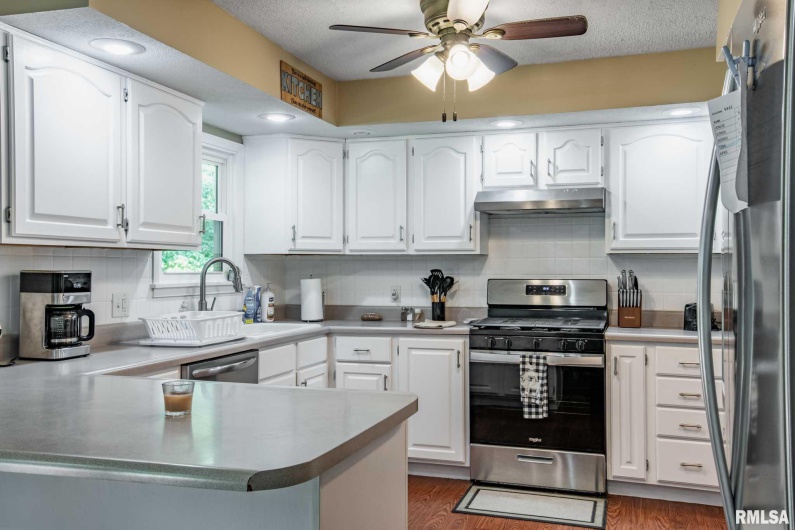 5680 State Route 146 E Highway, Vienna, Illinois 62995, 3 Bedrooms Bedrooms, 0 ,2 BathroomsBathrooms,Residential,For Sale,State Route 146 E,0,RMAQC4265097