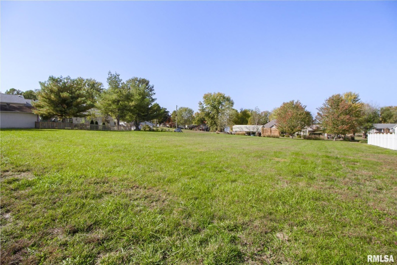 TBD BERMUDA Drive, Marion, Illinois 62959, 0 , 0 ,0,Land,For Sale,BERMUDA,0,RMAQC4258040