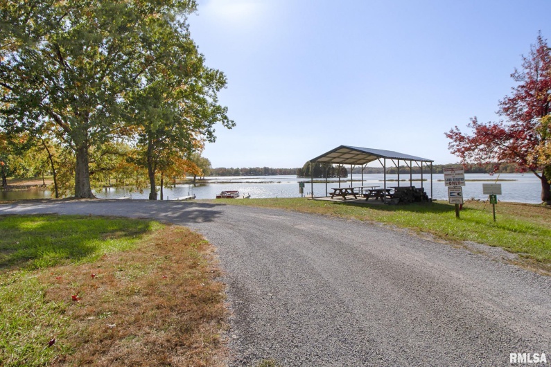 TBD BERMUDA Drive, Marion, Illinois 62959, 0 , 0 ,0,Land,For Sale,BERMUDA,0,RMAQC4258040