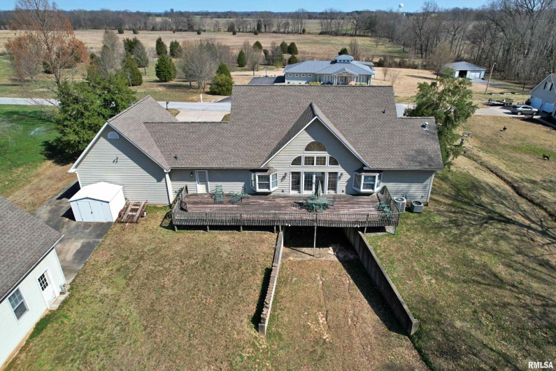 43 LAKEWOOD Drive, Metropolis, Illinois 62960, 5 Bedrooms Bedrooms, 0 ,4 BathroomsBathrooms,Residential,For Sale,LAKEWOOD,0,RMAEB458718