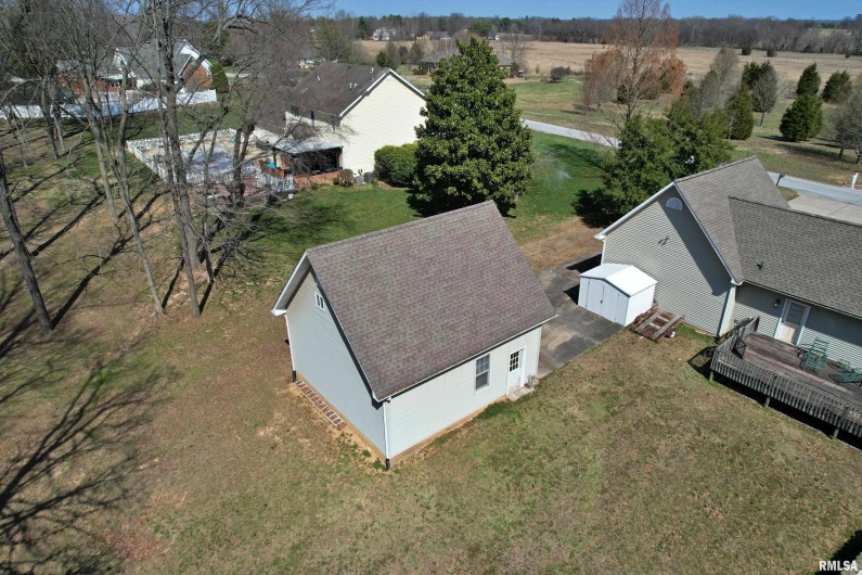 43 LAKEWOOD Drive, Metropolis, Illinois 62960, 5 Bedrooms Bedrooms, 0 ,4 BathroomsBathrooms,Residential,For Sale,LAKEWOOD,0,RMAEB458718