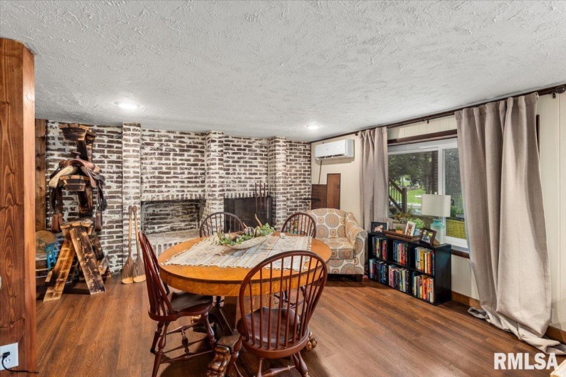 468 Clifty Heights Drive, Marion, Illinois 62959, 3 Bedrooms Bedrooms, 0 ,2 BathroomsBathrooms,Residential,For Sale,Clifty Heights,0,RMAEB458720